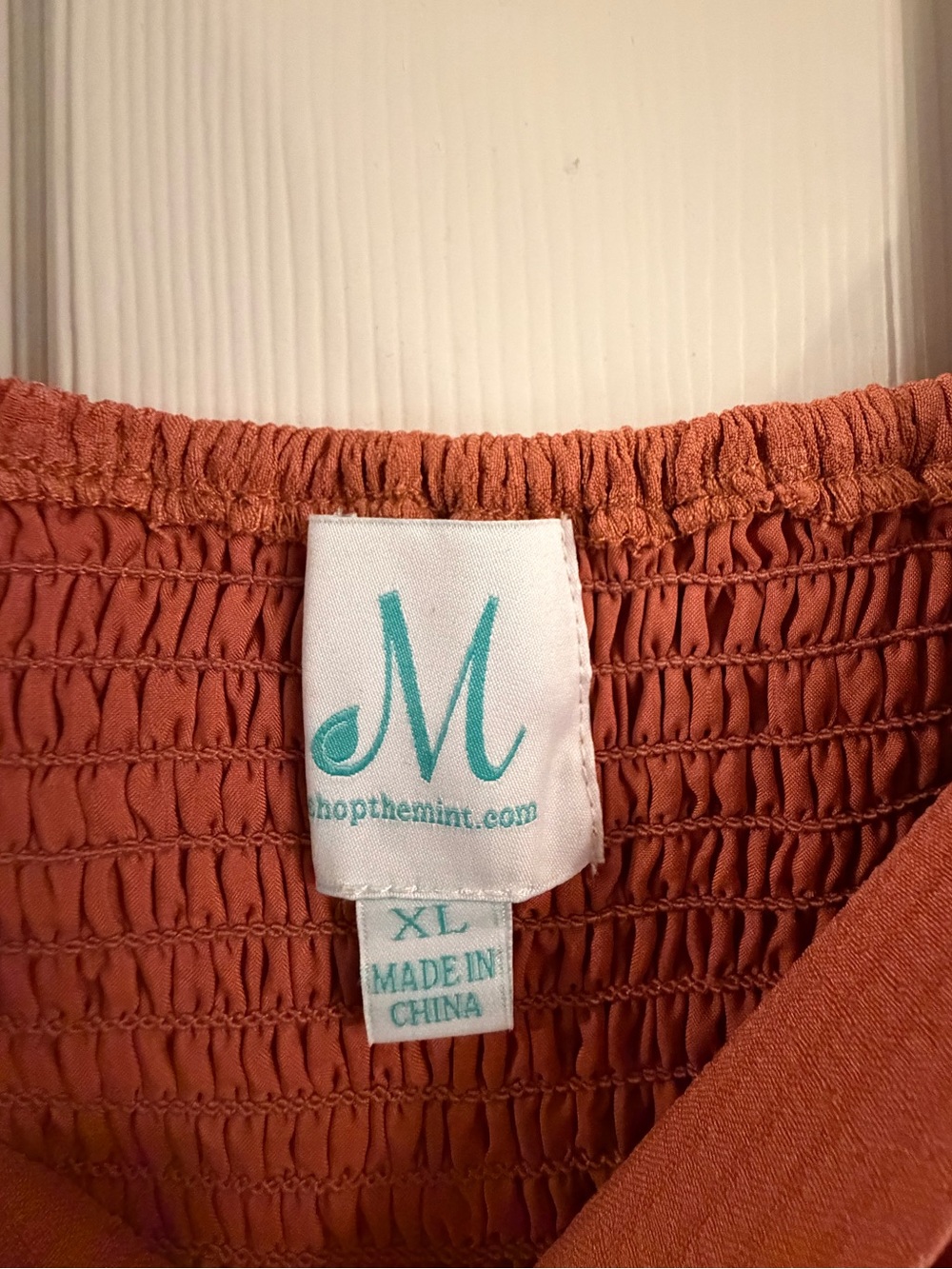 Tiered Rust Midi Dress with Puff Sleeves - Women - Picture 3 of 4